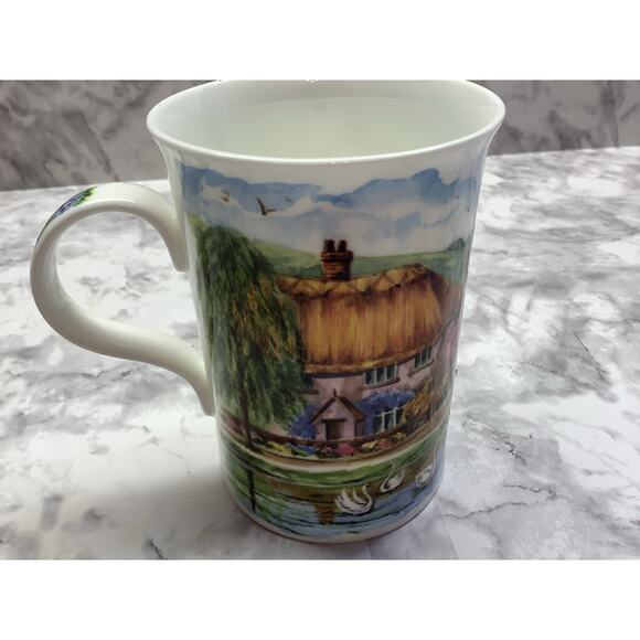 Vintage Wren Giftware "Cottages" design Mug by artist Clive Boardman - England - Picture 3 of 6